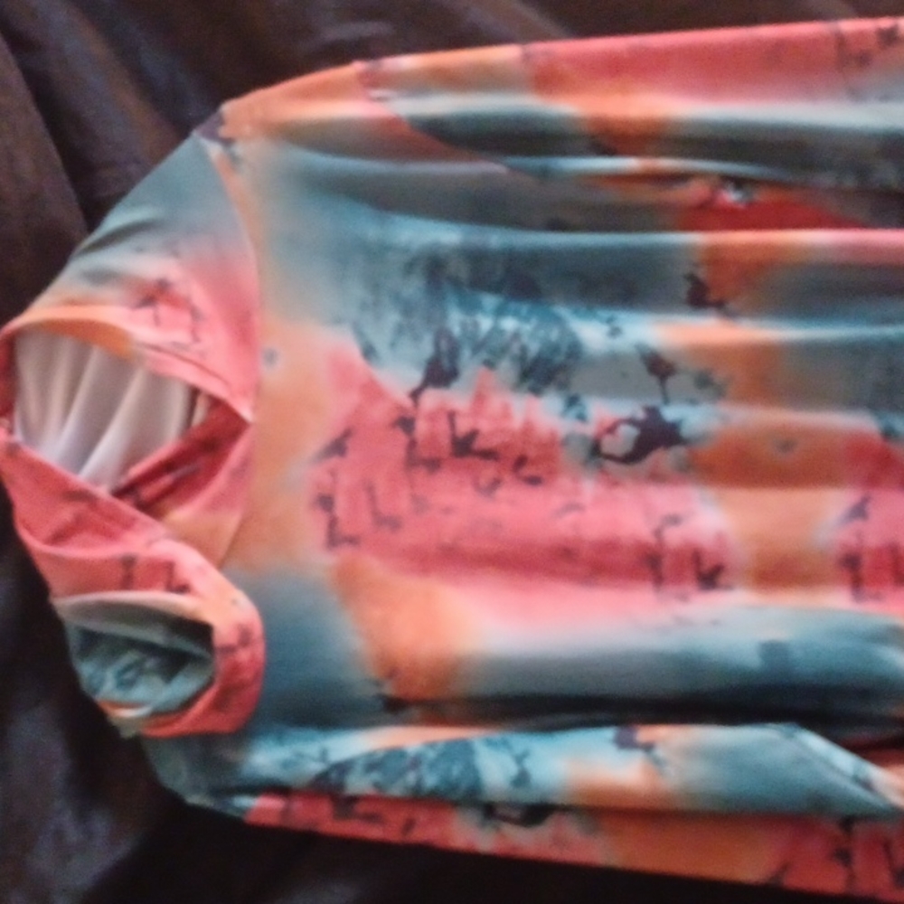 Two piece multi color pant and hooded top,colors are orange teal 3x Roma Concept